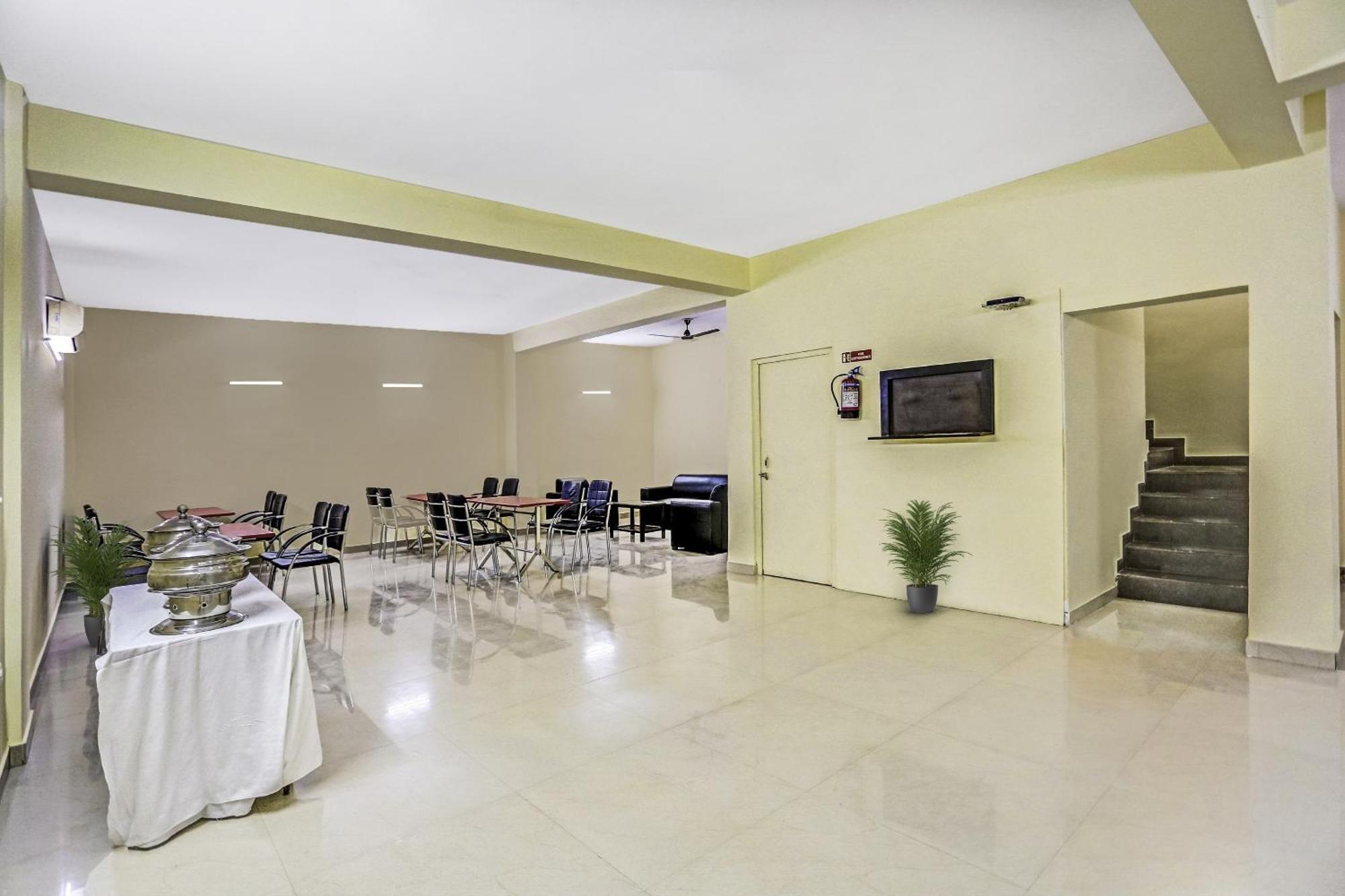 Townhouse Rumaisa Indirapuram Exterior foto